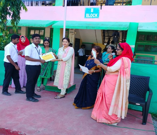 Drawing competition conducted on Poori Padhai Desh Ki Bhalai